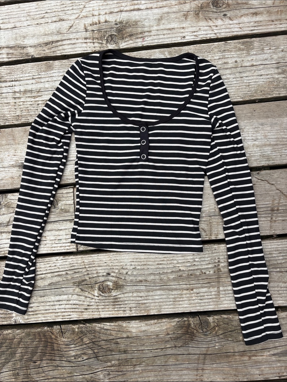 SHEIN Black & White Striped Long-Sleeve Button-Detail Top
